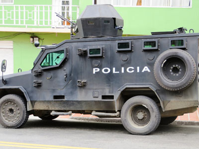 voiture blindee police colombie